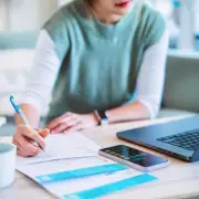 DWP's £10 Christmas Bonus: Qualifying Week Starts December 1