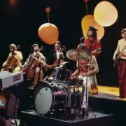 ELO Founding Member Mike Edwards Killed in Devon Hay Bale Accident