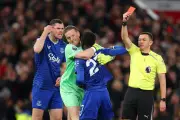 Everton's 10-Man Triumph at Old Trafford After Gueye's Bizarre Red Card