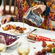 Iceland's £25 Christmas Dinner Box Reviewed: Honest Verdict