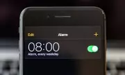 iPhone Alarm Glitch Leaves Brits Fuming: Sleepy Commuters and Missed Flights Plague Users