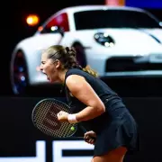 Jelena Ostapenko sells belongings for £4 despite £14m tennis earnings