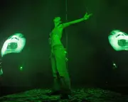 Lorde's Viscerally Kinetic Show Electrifies London with Euphoric Abandon