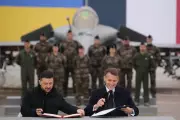 Macron Predicts Ukraine Peace Deal in 2026 as Kyiv Buys 100 French Rafale Jets