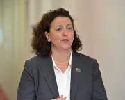 Medical Research Crisis: Australian MP Monique Ryan Sounds Alarm as Trump Slashes US Science Funding