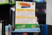 Mega Millions Draws Numbers for $980 Million Jackpot