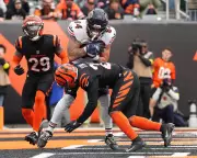 NFL Sunday Football Drama: Last-Second Thrillers and Playoff Dreams Dashed