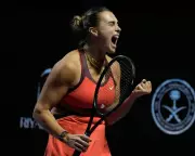 Sabalenka Triumphs in Epic Semi-Final to Set Up WTA Finals Decider with Rybakina