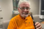 Sir James Galway, 85, Returns to Belfast for Honorary Doctorate