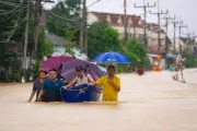 Thailand Deploys Navy as Flood Death Toll Rises to 13