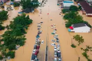 Thailand Floods: 33 Dead as Families Stranded on Rooftops Await Rescue