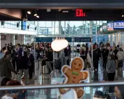 Thanksgiving Storm Chaos: 100 Million Face Travel Disruption