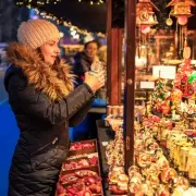 UK's Largest Outdoor Waterpark Hosts First Christmas Market in Devon