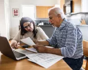 US Health Insurance Costs Soar 26% for Self-Employed Amid Crisis