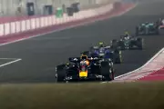 Verstappen Wins Qatar GP: F1 Title Race Heads to Abu Dhabi Finale
