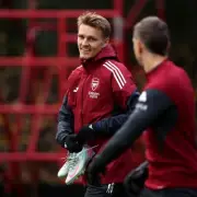 Walcott: Eze's Spurs Hat-Trick Gives Odegaard 'Kick Up the Backside'