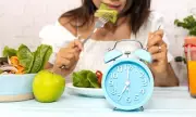 Winter Dinner Time Shift: Eat by 7pm to Boost Mood & Metabolism