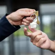 Woman's £391k Six-Bedroom House Stuns UK Homebuyers