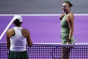 WTA Finals Handshake Drama: Madison Keys and Amanda Anisimova's Tense Exchange Goes Viral