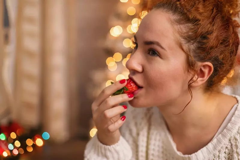 5 Science-Backed Hacks to Avoid Christmas Weight Gain and Save Money