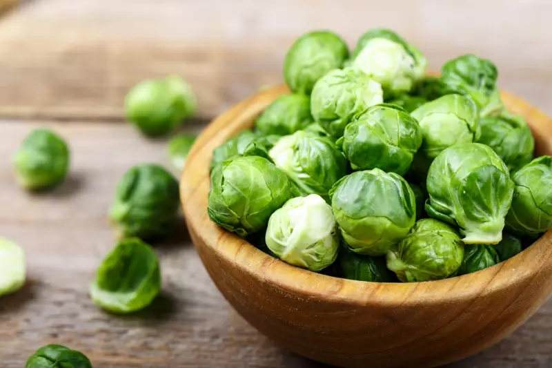 8 Christmas Vegetables You Should Eat Raw for a Major Health Boost