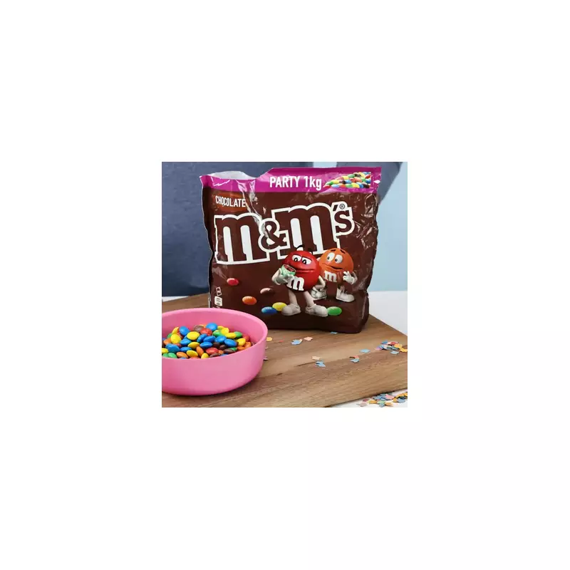 Amazon's £10 M&M Chocolate Bag: Last-Minute Christmas Delivery Deal