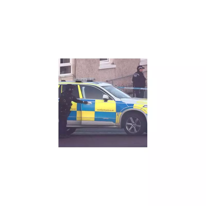 Armed Police Lock Down Glasgow Streets, Evacuate Flats in Summerston