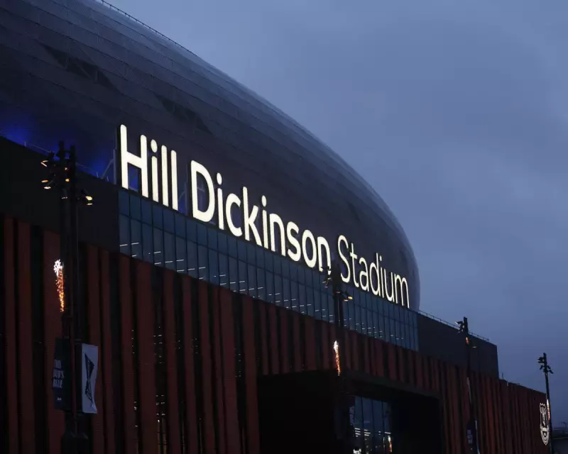 Arsenal's Title Hopes Dashed in Dramatic 2-1 Defeat to Everton