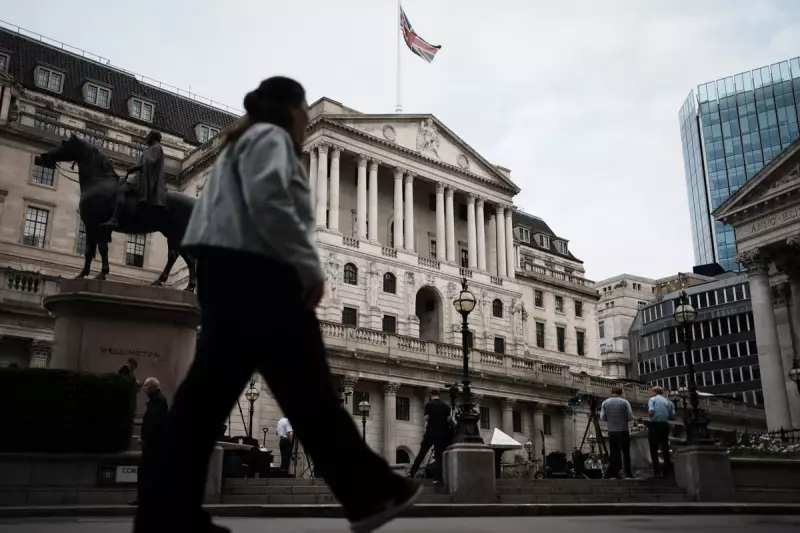 Bank of England Warns of Dot-Com Level AI Bubble Risk in US and UK