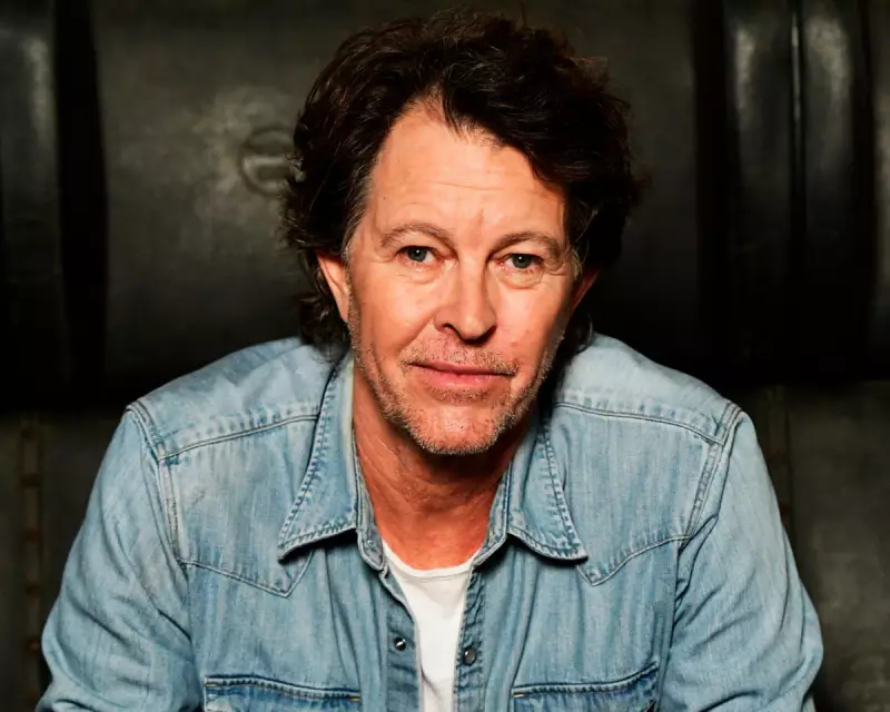 Bernard Fanning Reflects on 20 Years of 'Tea & Sympathy' and Iconic Riffs