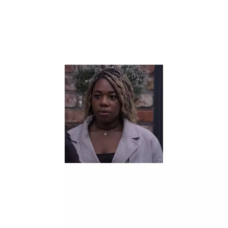 Coronation Street fans brand Dee Dee's exit 'a disaster' as Singapore move revealed