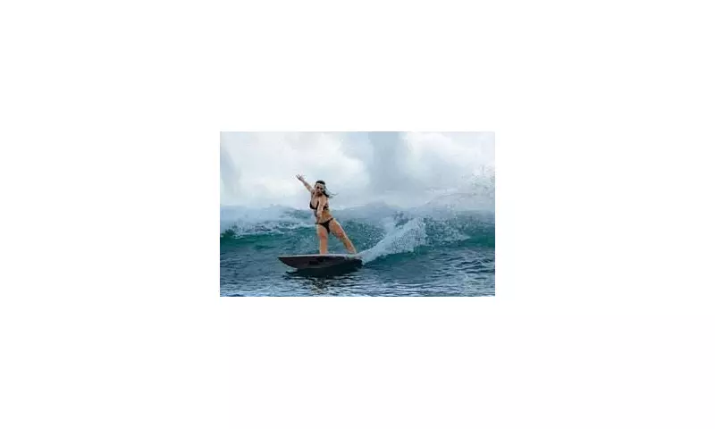 Devon Surfer Laura Crane Aims for World Record on Monster Nazaré Wave