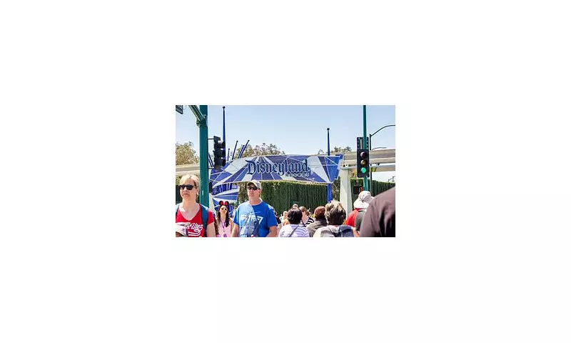 Disneyland's Busiest & Quietest Days Revealed: 2025 Crowd Data