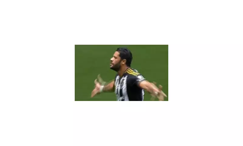 Hulk, 39, Scores 40-Yard Free-Kick Rocket for Atletico Mineiro