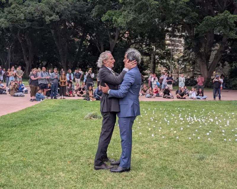 Jews and Muslims Unite in Sydney Vigils After Bondi Beach Terror Attack