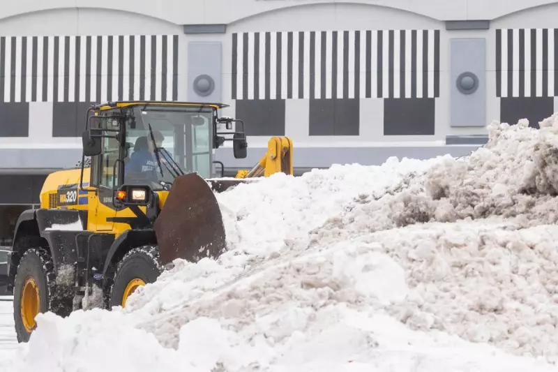 Lake Erie Seiche Unleashes 30ft Waves and Drains Lakebed Near Buffalo