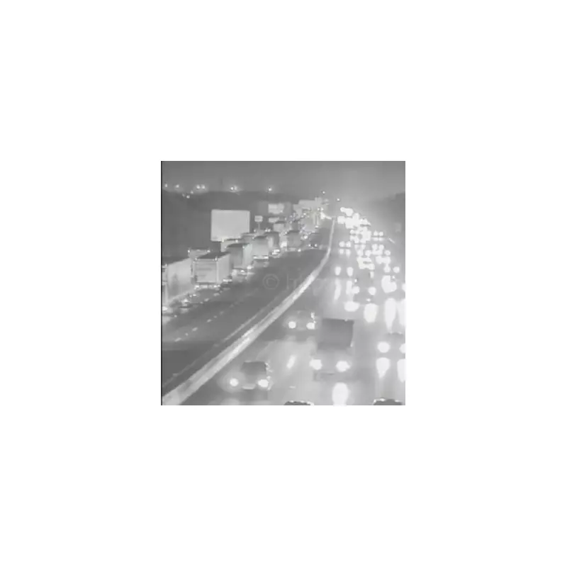 Man in 20s dies in M1 horror crash near Milton Keynes, motorway closed