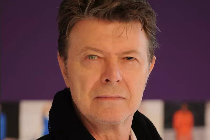 New Bowie Biography Reveals 'Heartbroken' Final Months and Near-Fatal Health Scare
