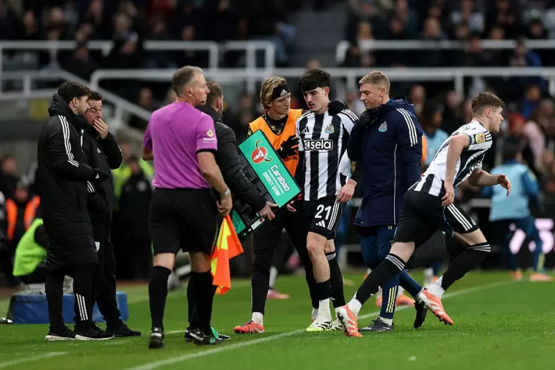 Newcastle's Tino Livramento Suffers Fresh Knee Injury Blow in Carabao Cup
