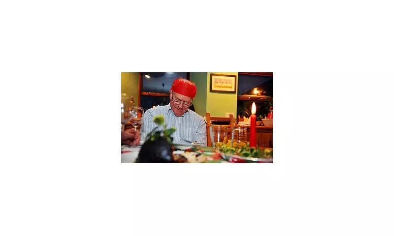 NHS Urges Christmas Vigilance for Early Dementia Signs in Elderly Relatives