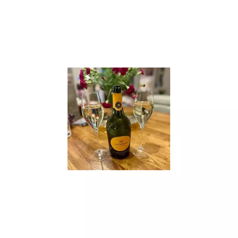 Prosecco Taste Test: 8 Supermarket Bottles Reviewed, Surprise Winner Beats Aldi