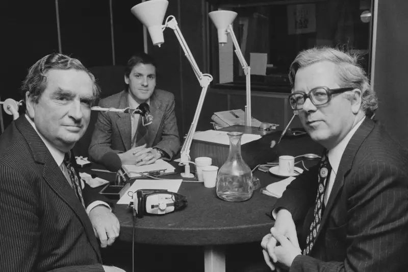 Radio pioneer Brian Hayes, who shaped UK phone-ins, dies at 87