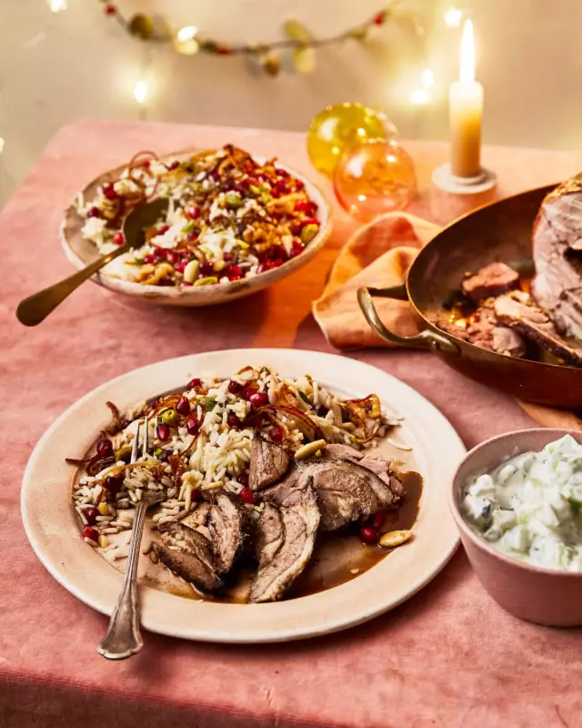 Stosie Madi's Cosmopolitan Christmas Feast: A Cross-Cultural Culinary Journey