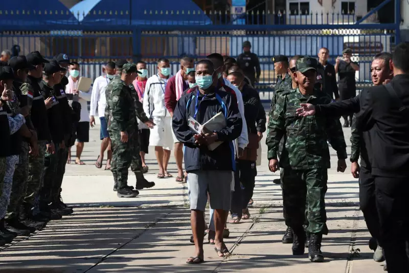 Thailand Releases 18 Cambodian Soldiers After 155 Days in Detention