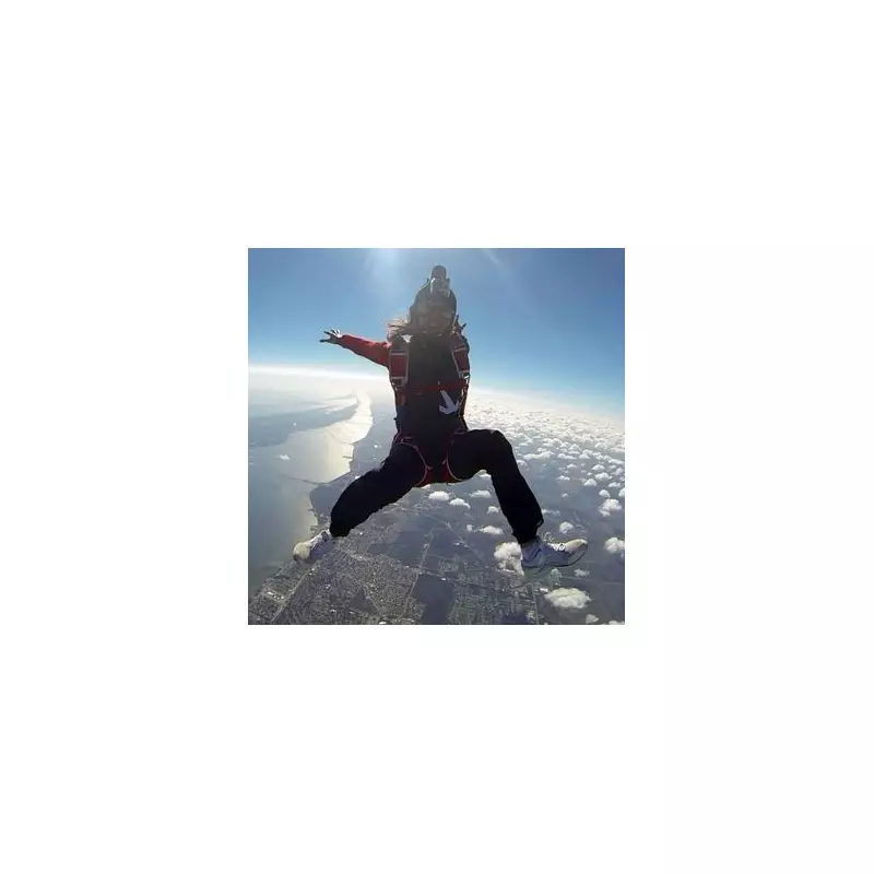 Two Skydivers Die in Mid-Air Parachute Tangle in Italy