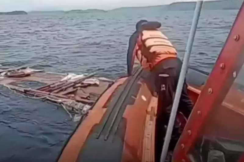 Valencia Coach Among 4 Dead in Indonesian Tour Boat Sinking