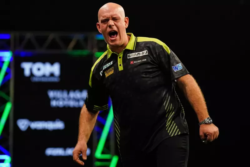 Van Gerwen Claims Littler Fears Him Ahead of World Darts Championship