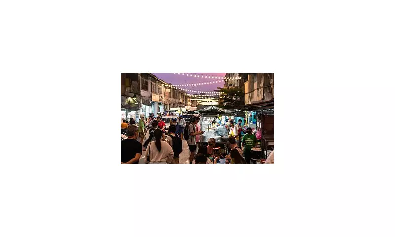 World Traveller's Warning: Food Poisoning Risk Abroad & How to Stay Safe