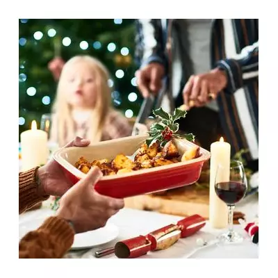 1.5 Million Brits Get Festive Food Alert Over 4 Endometriosis Triggers