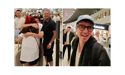 Dianne Buswell's Emotional Australian Christmas Reunion Before Baby Arrives